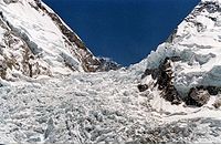 200px-KhumbuIcefall Khumbu