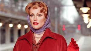 Julianne Moore in "Far From Heaven"